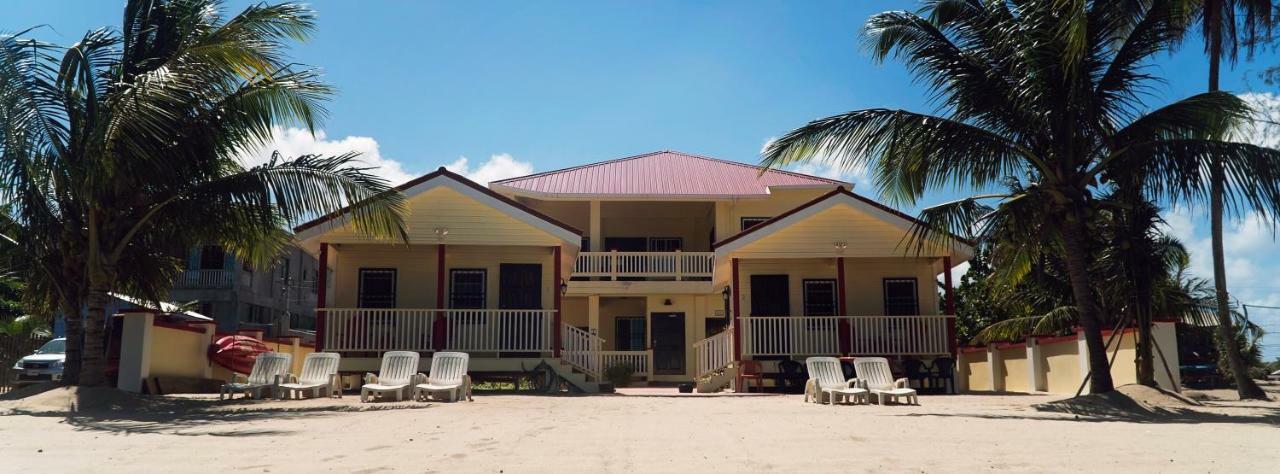 The White Horse Inn - Hopkins Village Beach Belize Zewnętrze zdjęcie